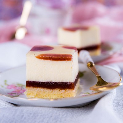 Пирожное «Клубничный дождь». Нина Тарасова pastryismagic Пирожное «Клубничный дождь». Нина Тарасова pastryismagic